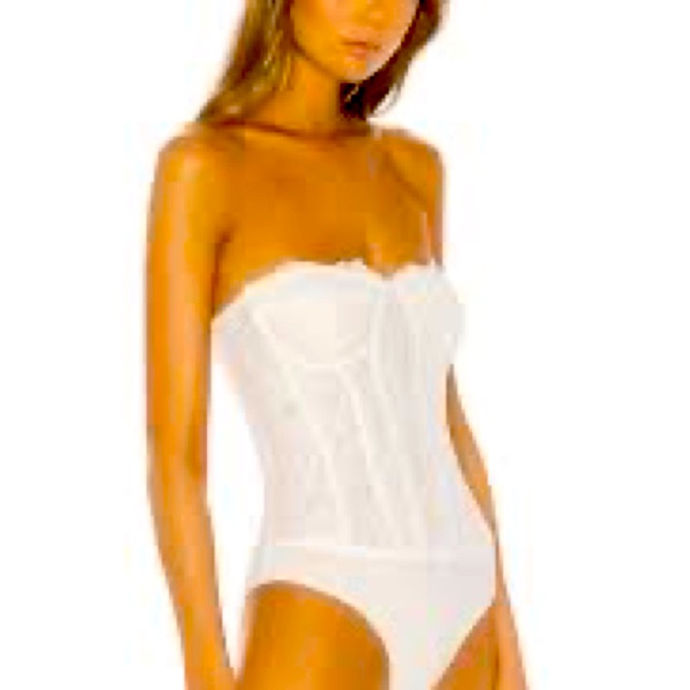 OSCAR LACE BODYSUIT BY BARDOT! - Picture 2 of 12